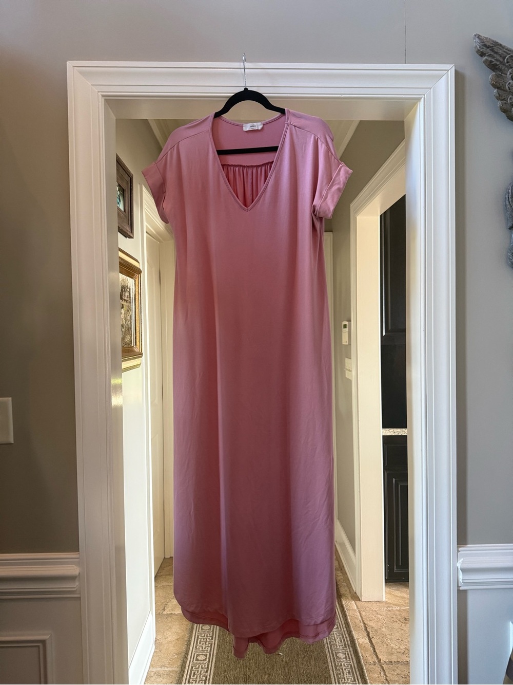 entro Dusty Rose V-Neck Maxi Dress